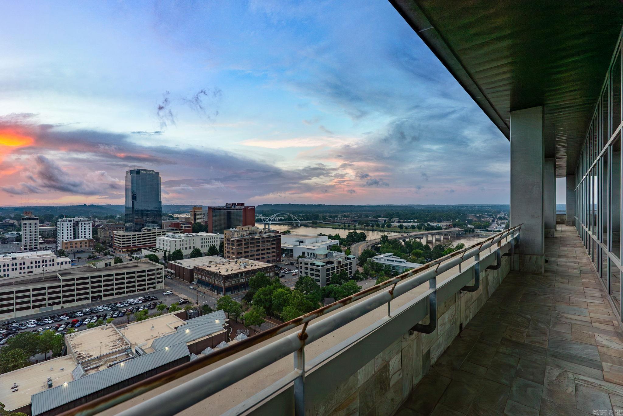 300 THIRD HPR - Residential