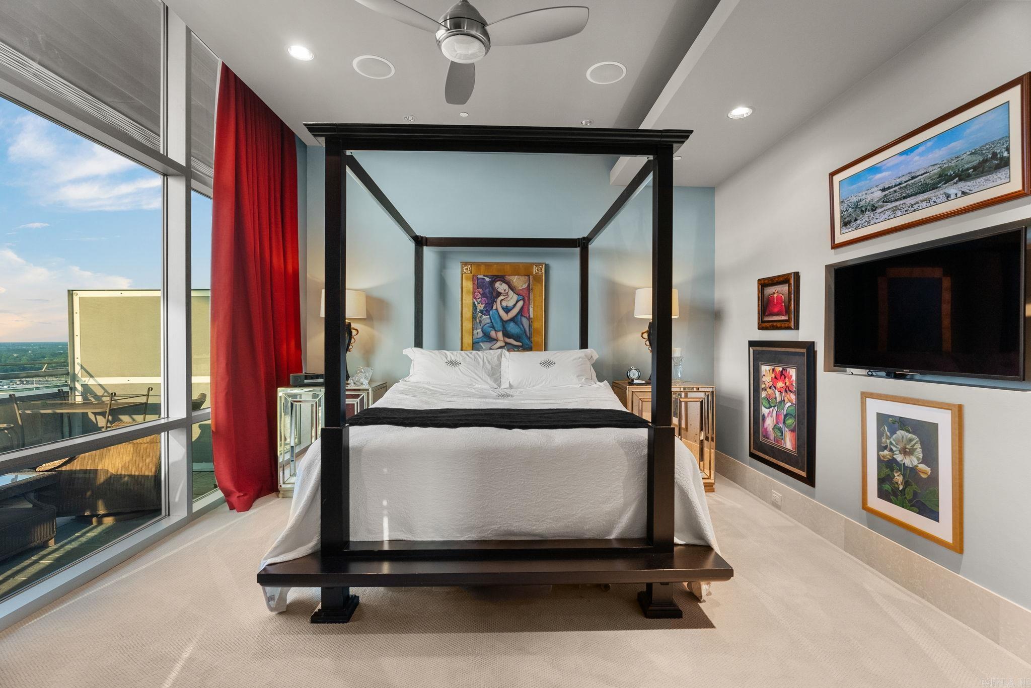 300 THIRD HPR - Residential