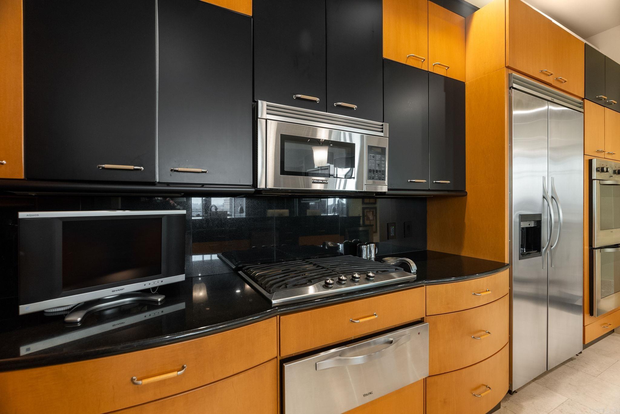 300 THIRD HPR - Residential