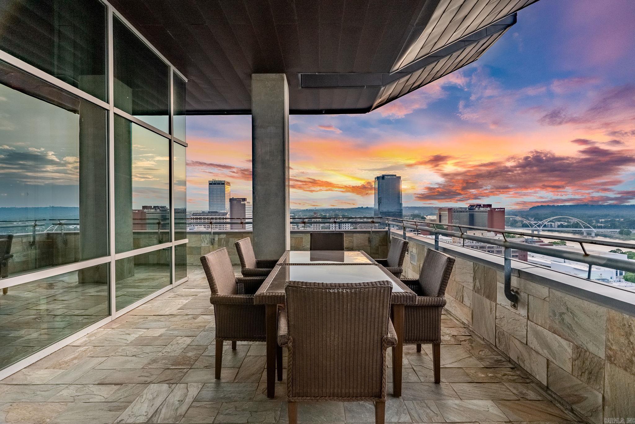300 THIRD HPR - Residential