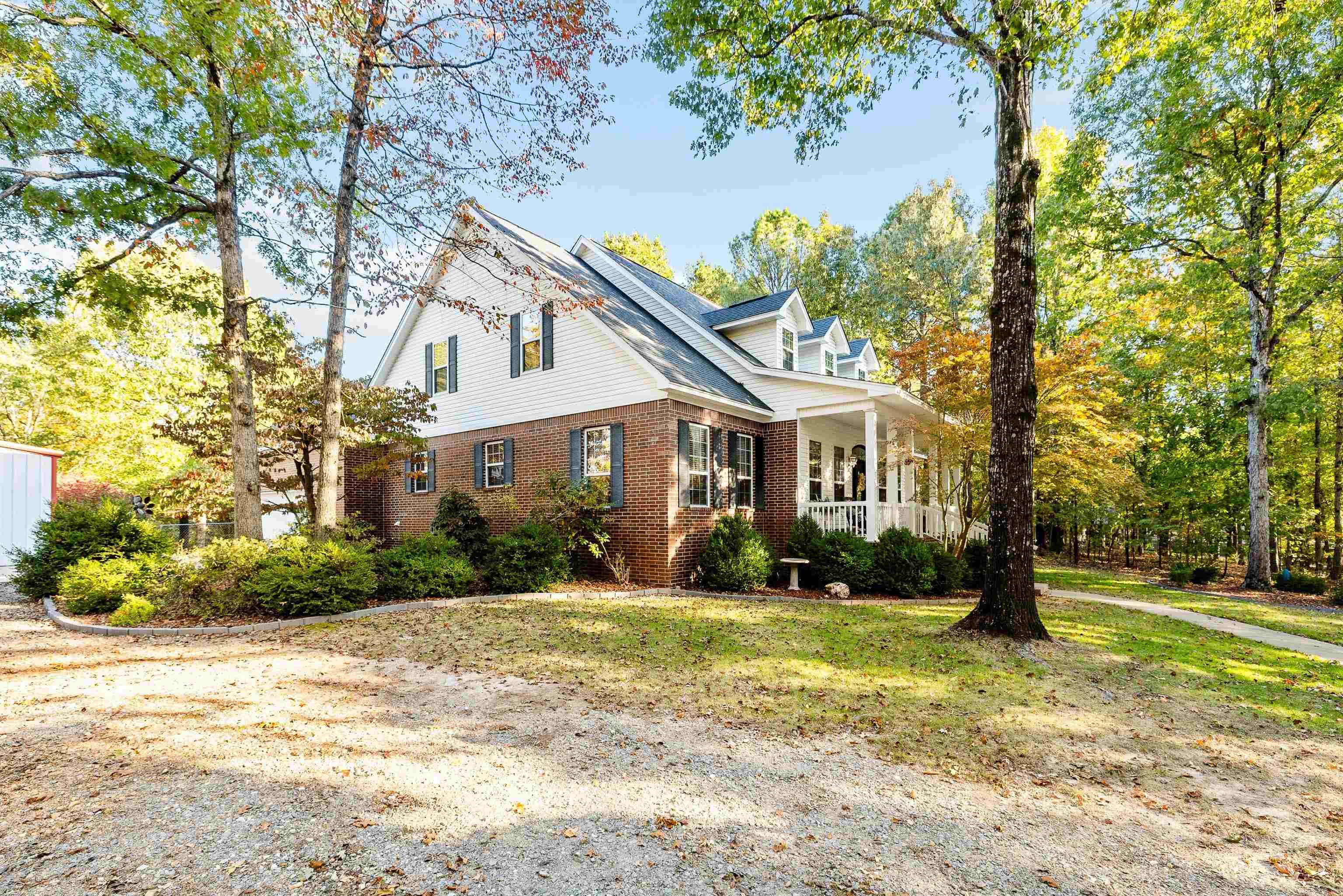 SPRINGHILL FARMS - Residential