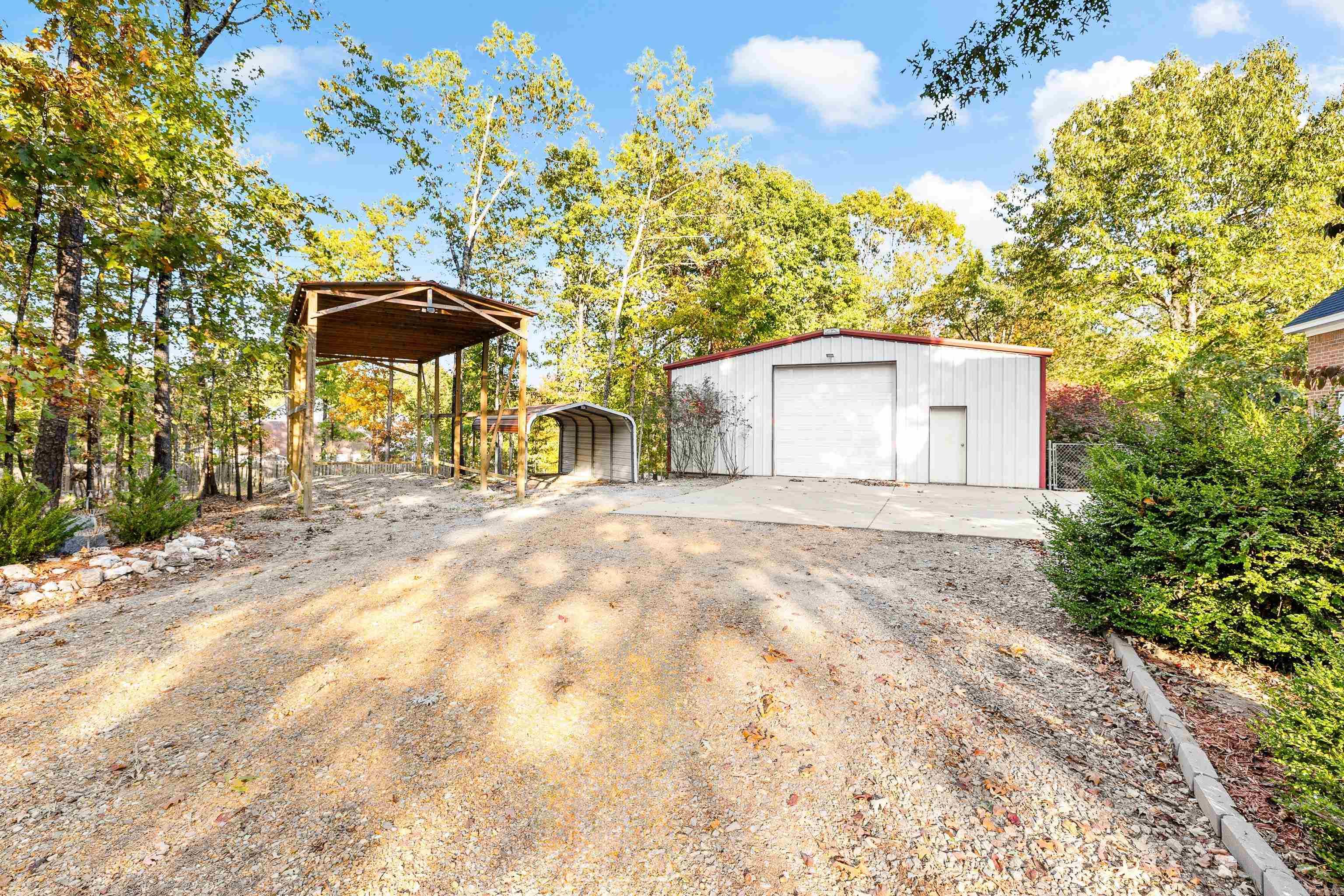 SPRINGHILL FARMS - Residential