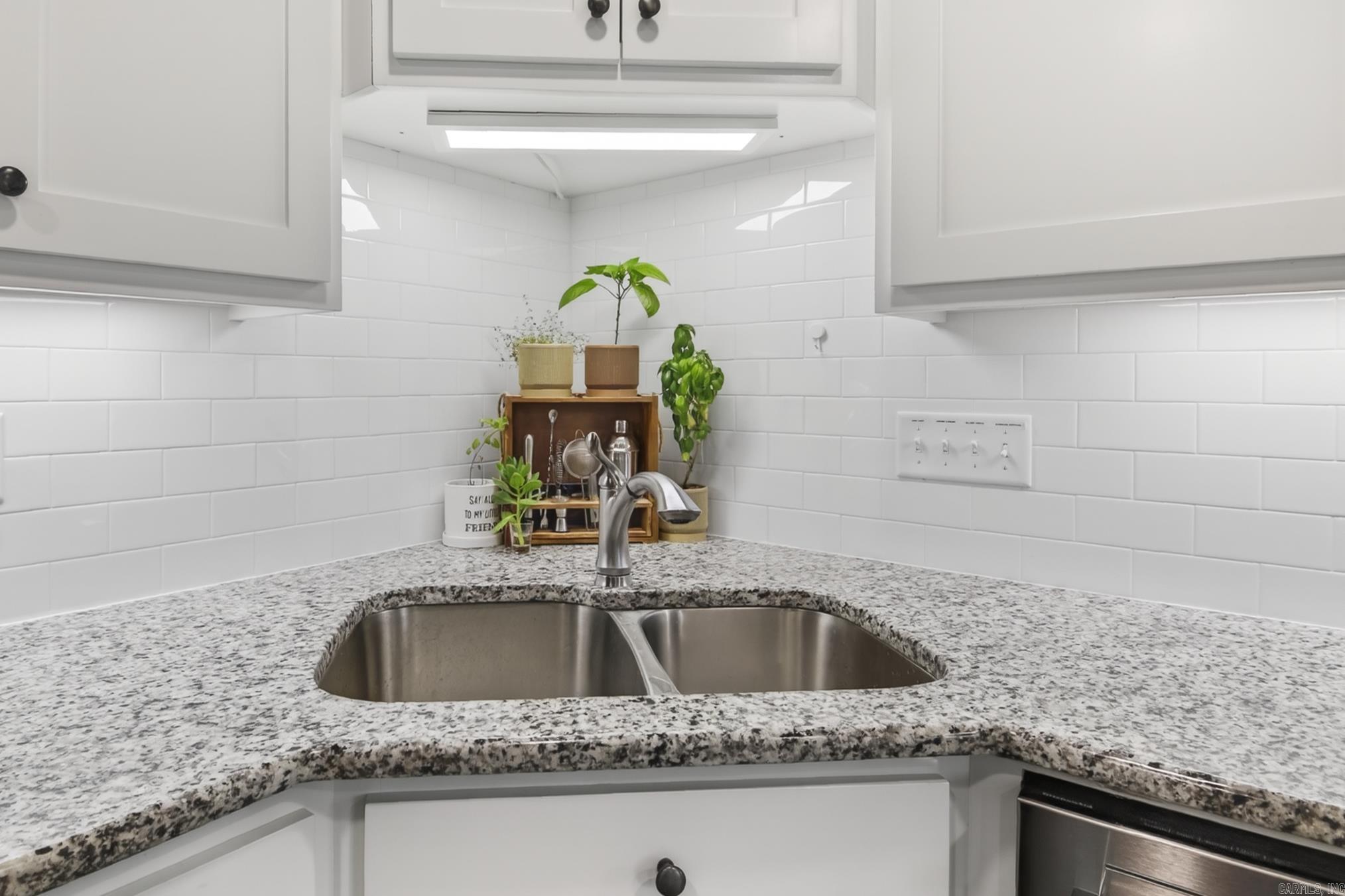 HUNTINGTON PLACE - Residential