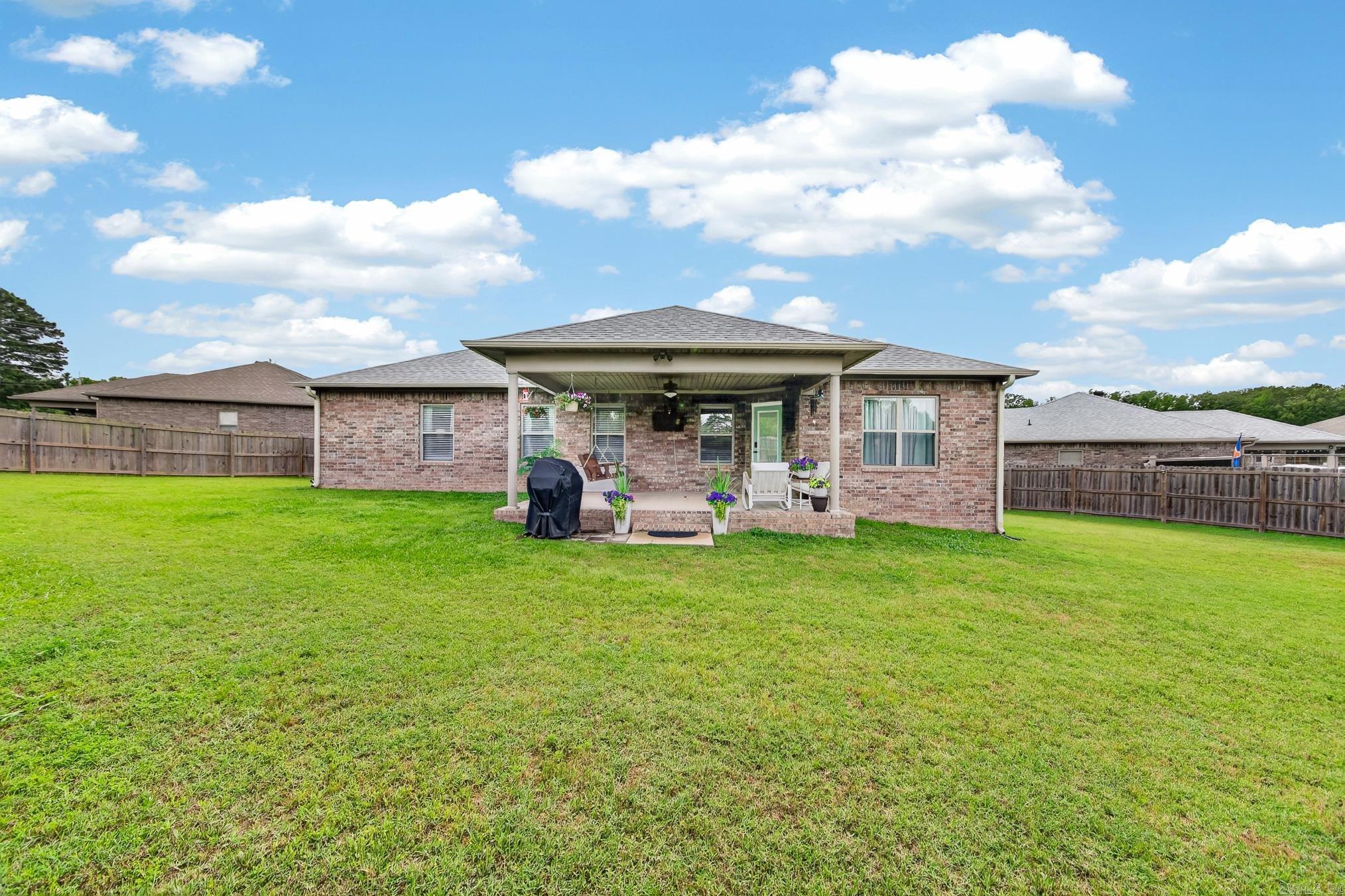 HUNTINGTON PLACE - Residential