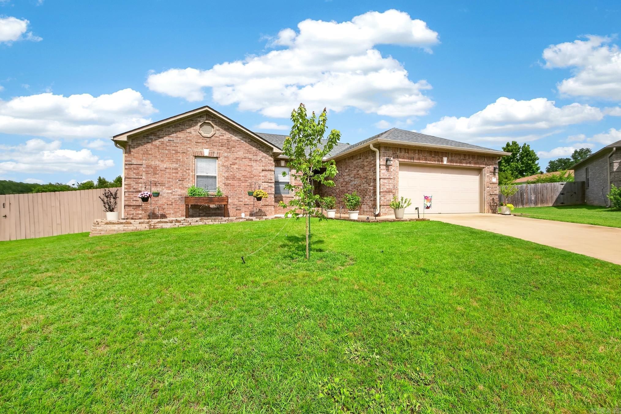 HUNTINGTON PLACE - Residential