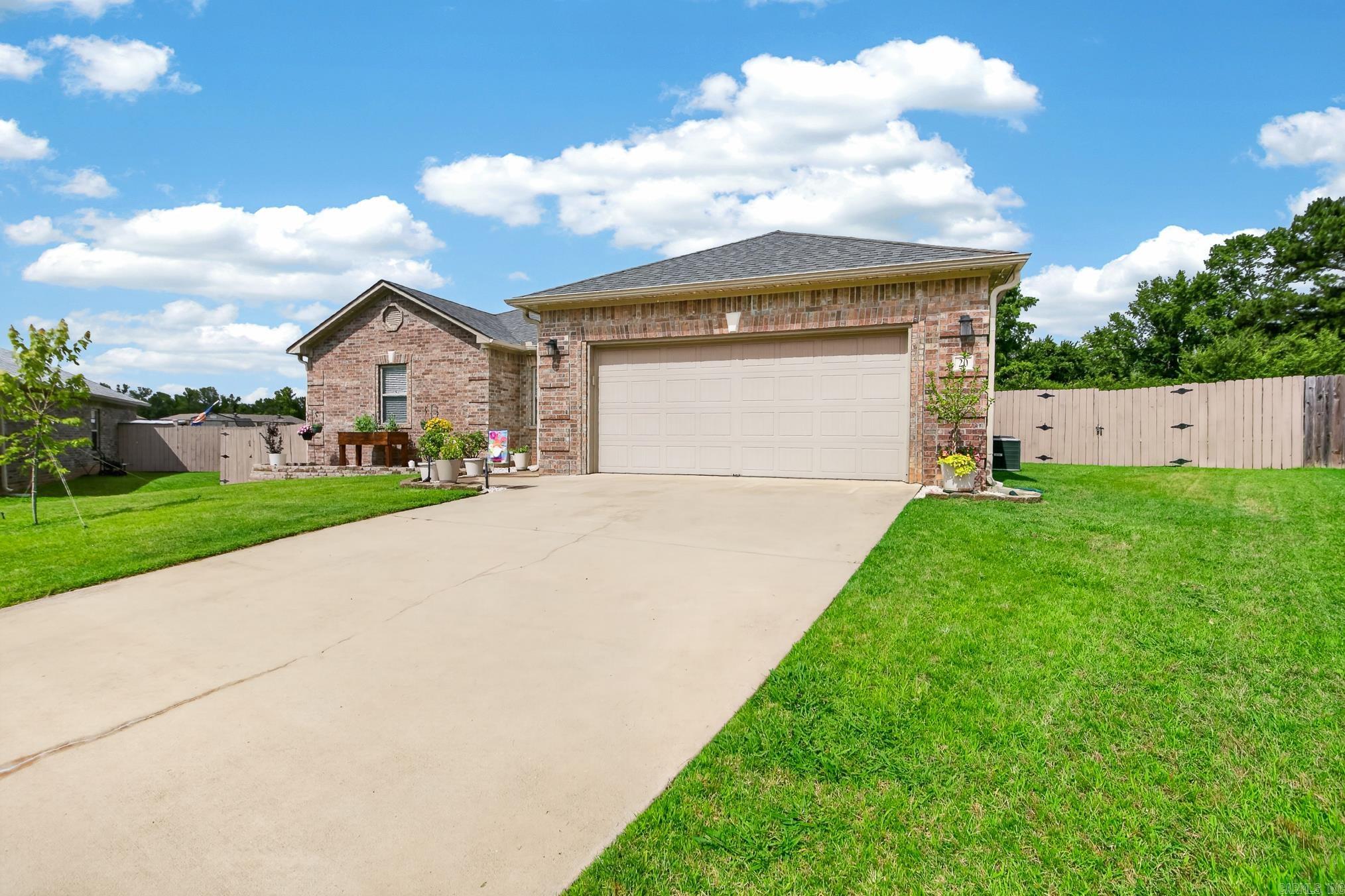 HUNTINGTON PLACE - Residential