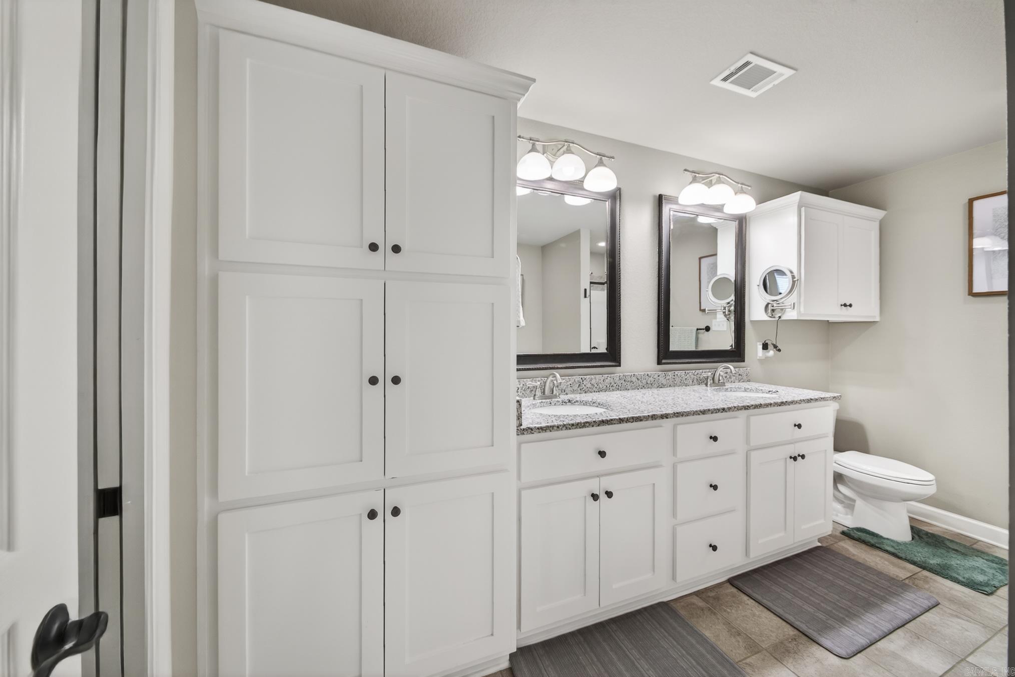 HUNTINGTON PLACE - Residential