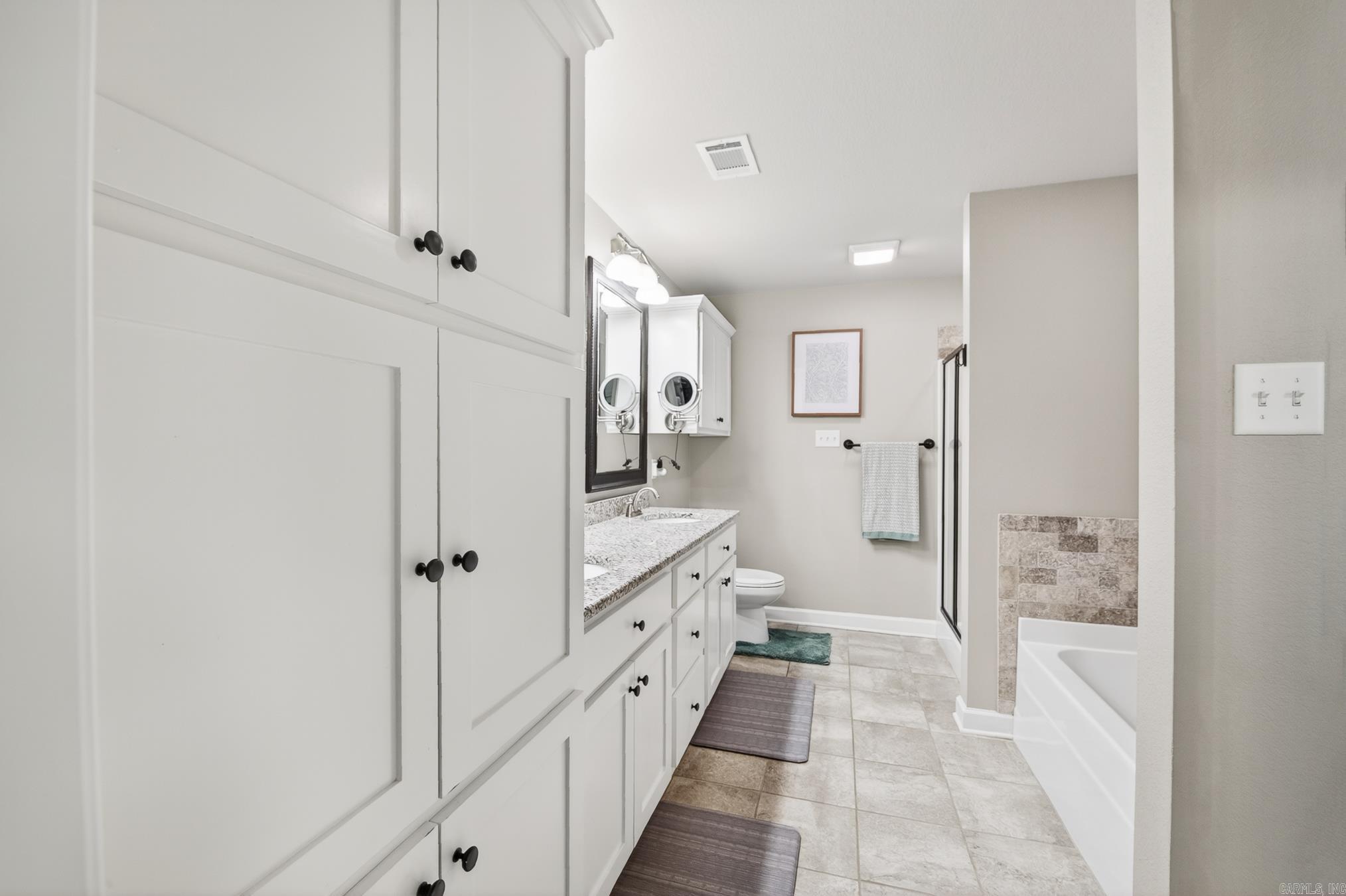 HUNTINGTON PLACE - Residential