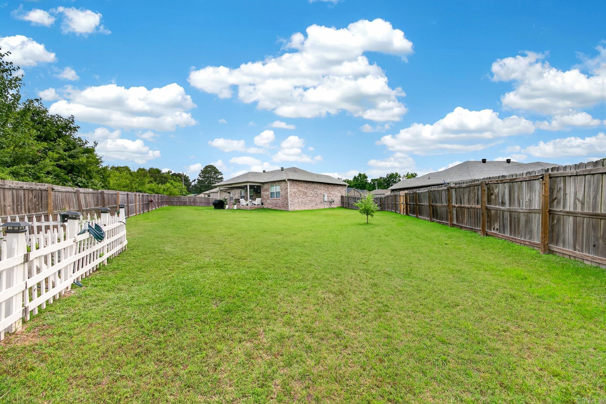 HUNTINGTON PLACE - Residential