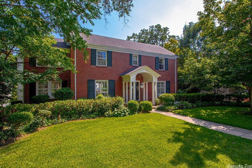 Rare opportunity on 2 full lots in the Cliffewood subdivision of the Heights! The seller has raised their family here. Now it’s time to let another family add their personal touch and make memories with their own family. Home backs up to Allsopp Park. Updated, eat in kitchen w/ss appliances & gas cooktop. Main level guest suite could be primary w/attached study & laundry. 2nd story primary suite offers a huge walk-in closet w/built-ins, laundry, workout space & sunroom. 2 additional beds & 2 baths upstairs.