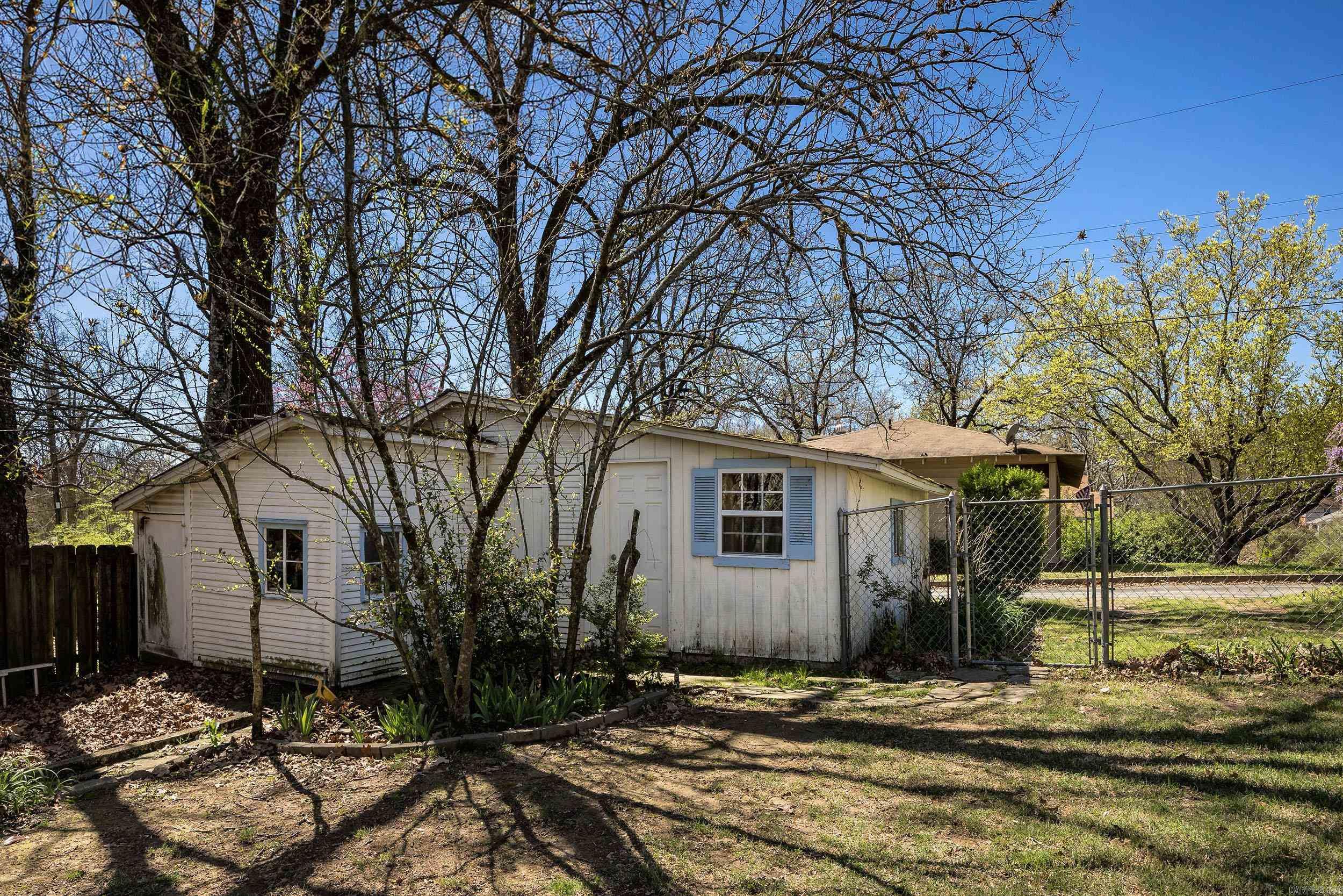 HOLLENBERG - Residential
