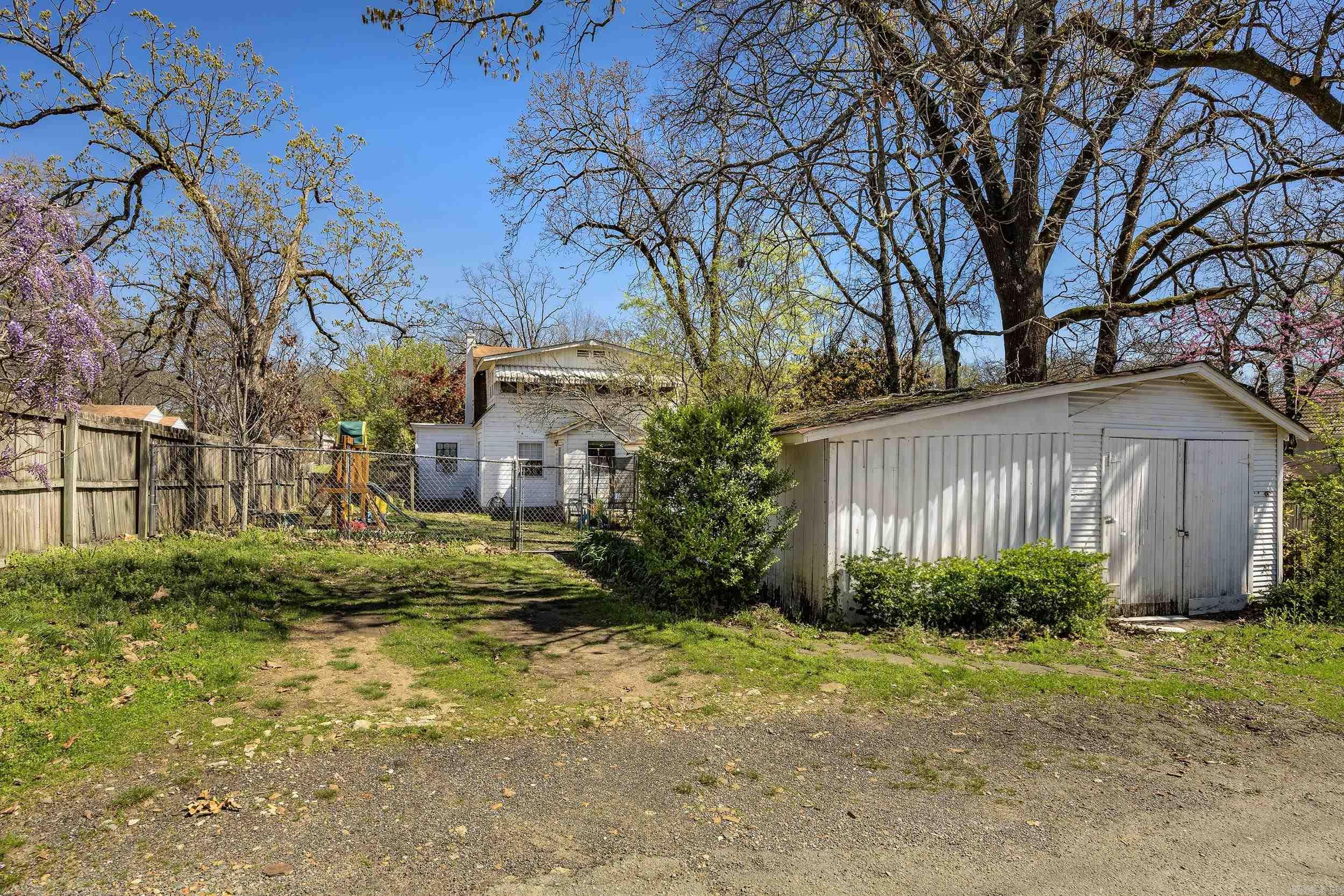 HOLLENBERG - Residential