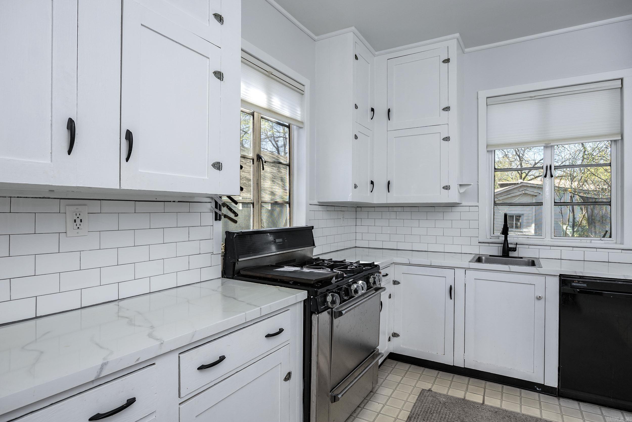 HOLLENBERG - Residential