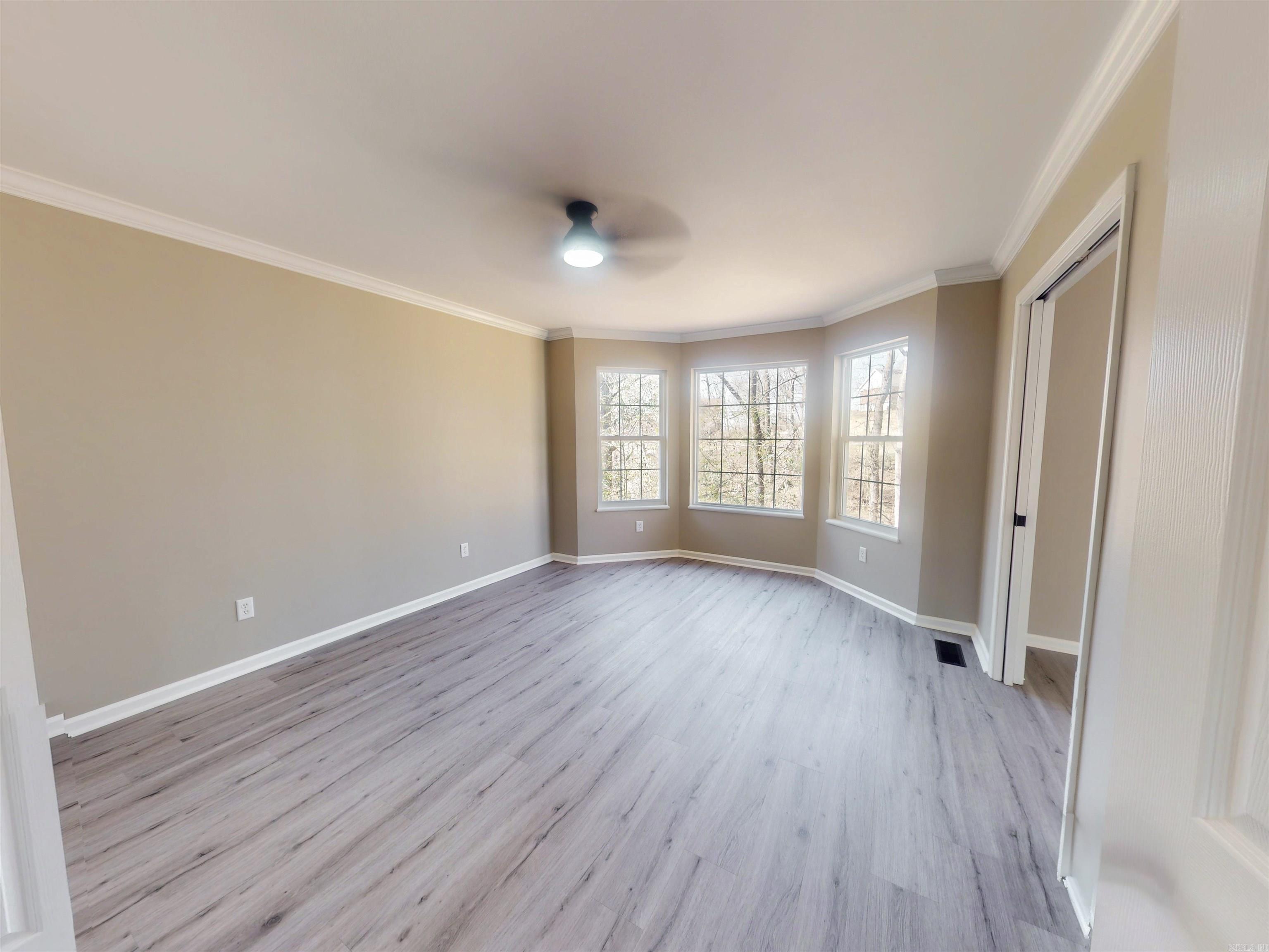 HIDDEN VALLEY - Residential