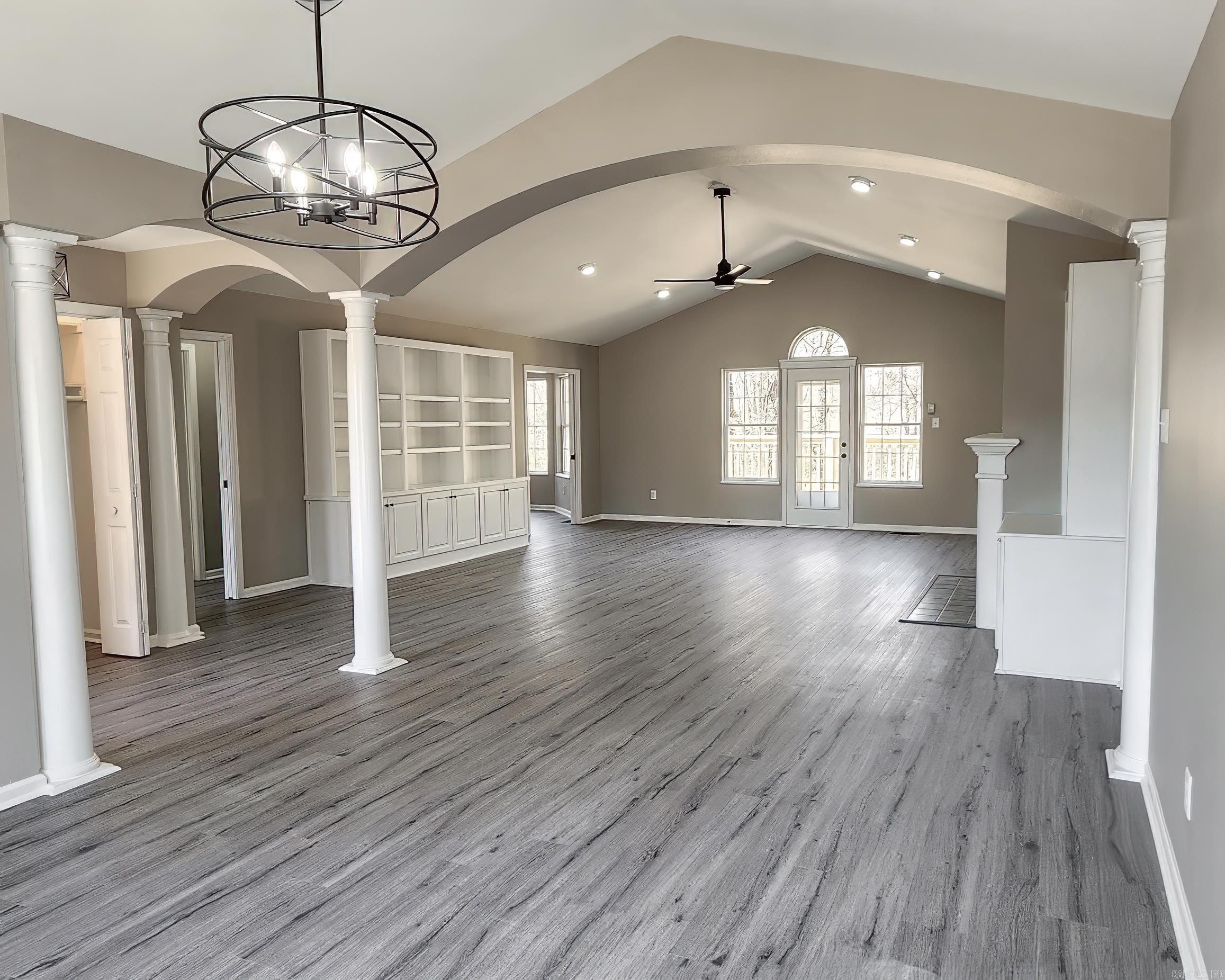 HIDDEN VALLEY - Residential