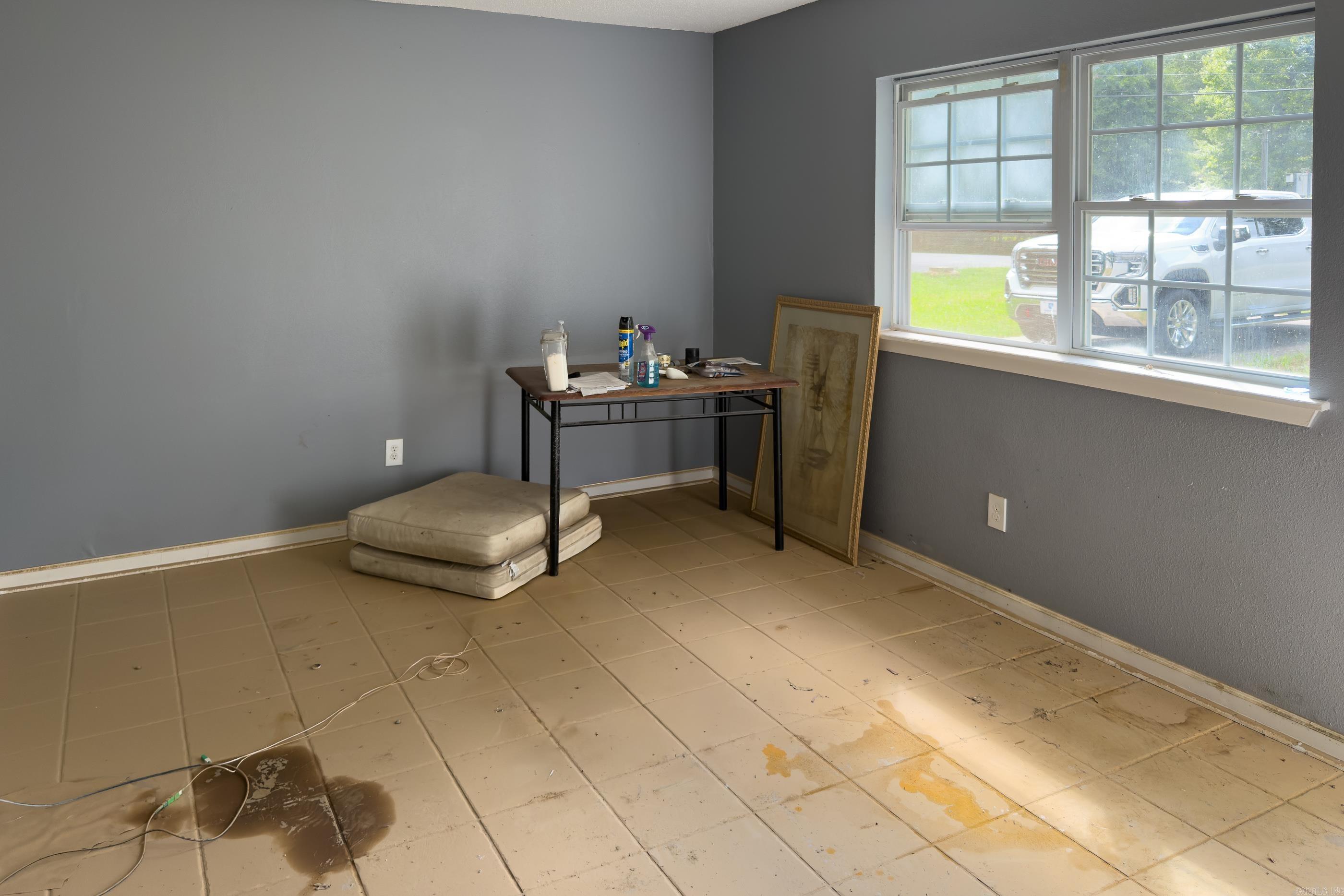 SHANNON HILLS s - Residential