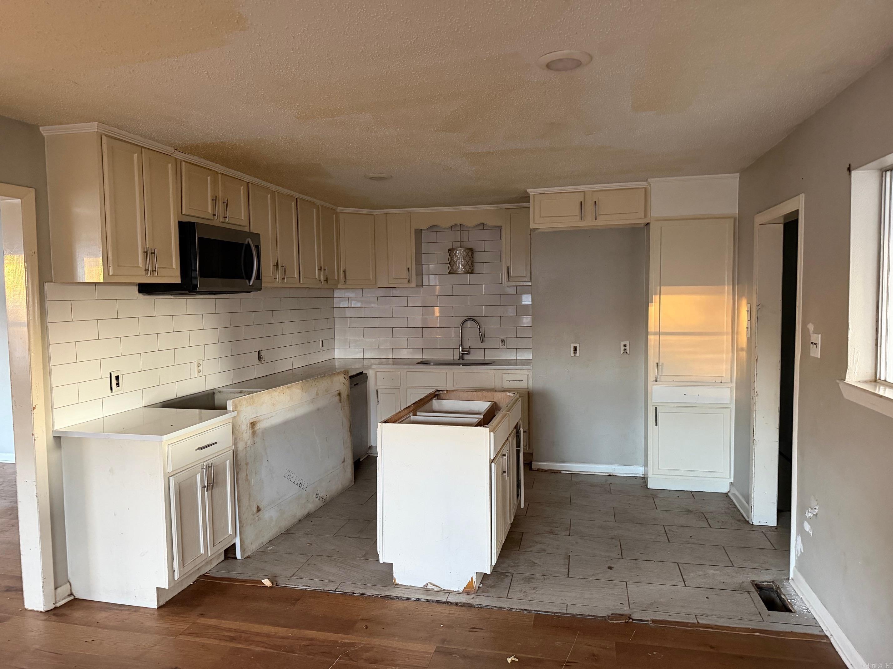 MEADOW VIEW - Residential