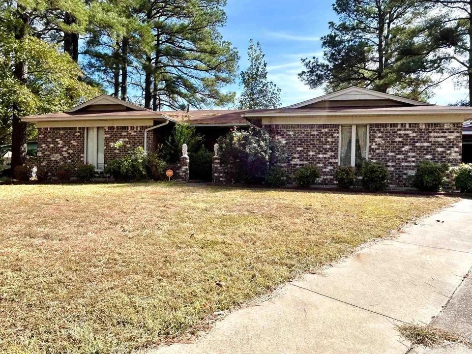 WESTCHESTER VILLAGE - Residential