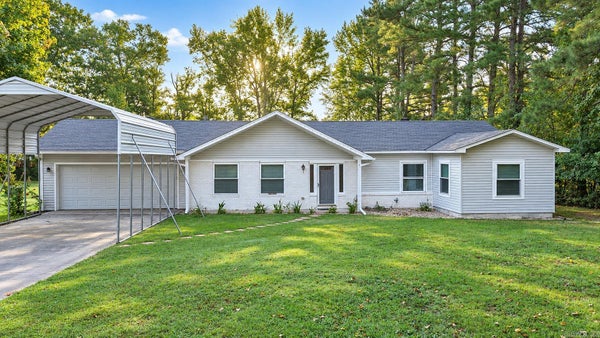 215 PIN OAK DR, CABOT, AR 72023 - Image 3265fdd32bf477ee37cdb81ea948d604/1361598723