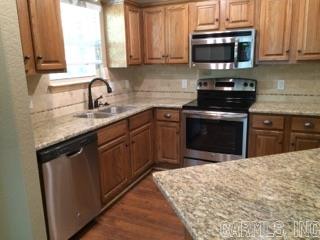 CRYSTAL LAKE - Residential