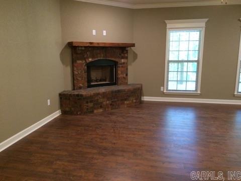 CRYSTAL LAKE - Residential