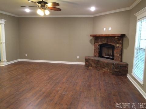 CRYSTAL LAKE - Residential