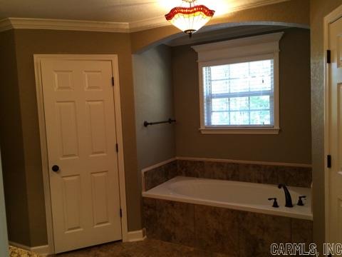 CRYSTAL LAKE - Residential