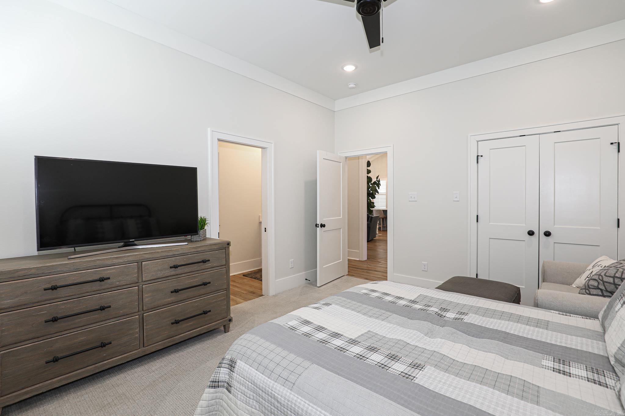 THE WOODLANDS - Residential