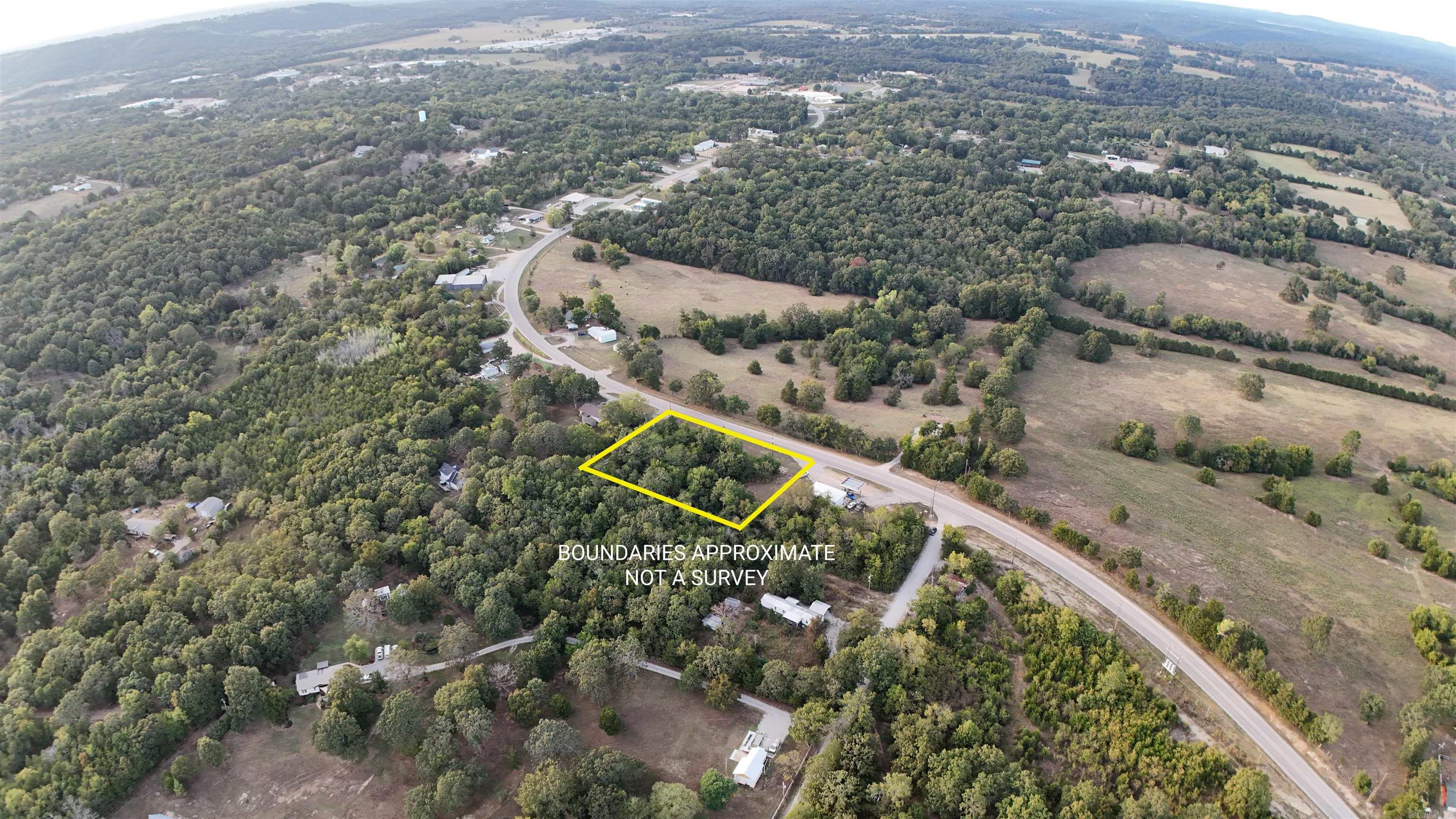 Incredible opportunity to own nearly an acre of commercial land in the growing community of Flippin, Arkansas! Located just off a main thoroughfare with high visibility and easy access, this 0.876 AC M/L lot offers endless potential for retail, office, service industry, or investment development. Whether youāre looking to establish a new business, expand an existing one, or invest in a high-traffic location with great future growth potential, this parcel checks all the boxes! Donāt miss this rare opportunity - contact us today for more details or to schedule a viewing.