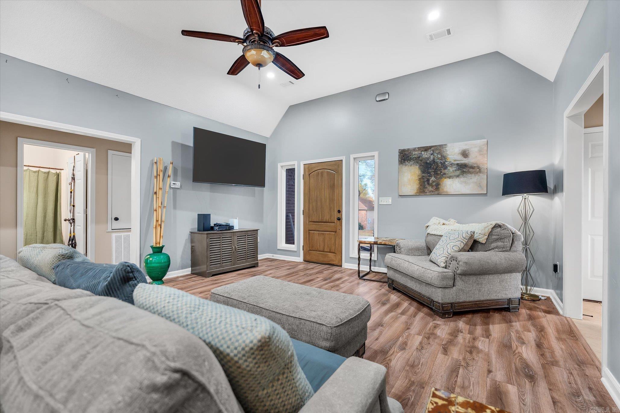 BARNES - Residential