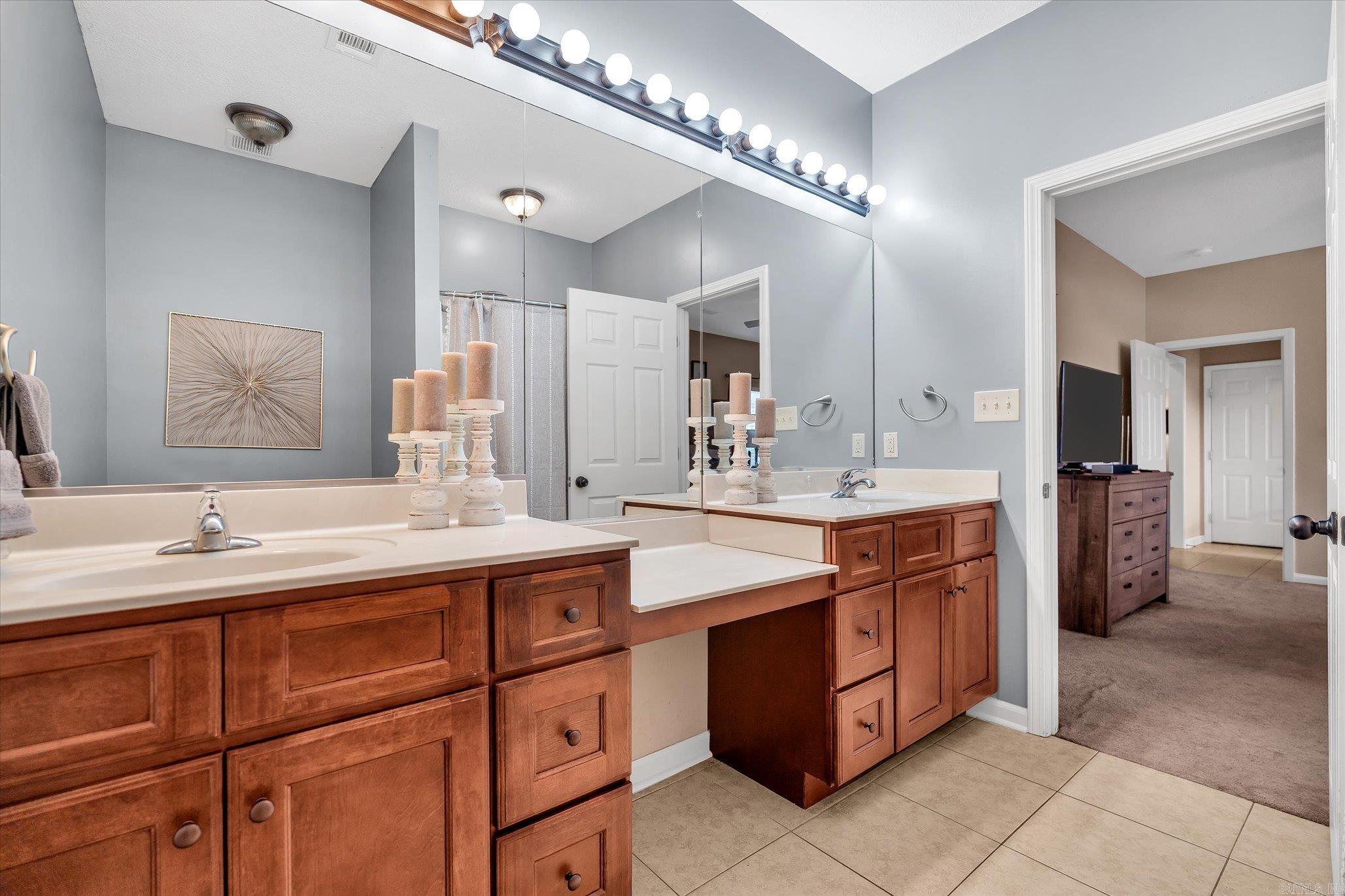 BARNES - Residential