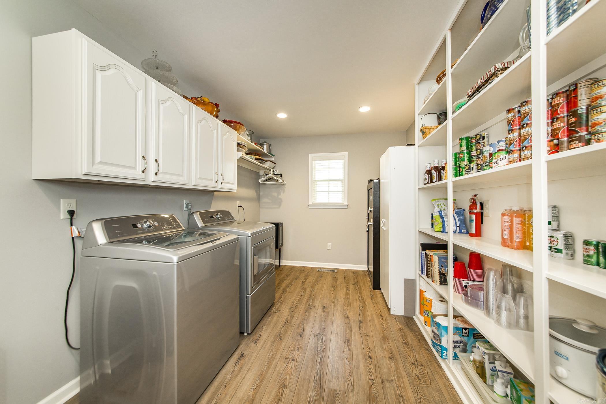 INDIAN HILLS - Residential