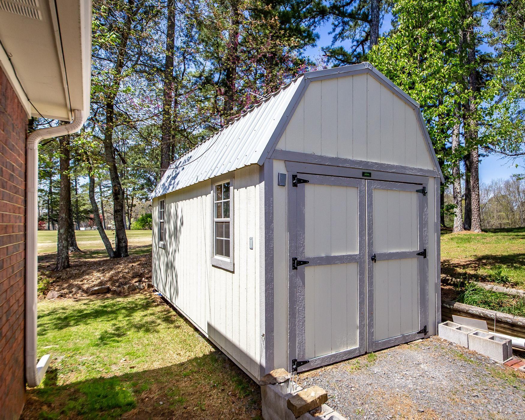 INDIAN HILLS - Residential