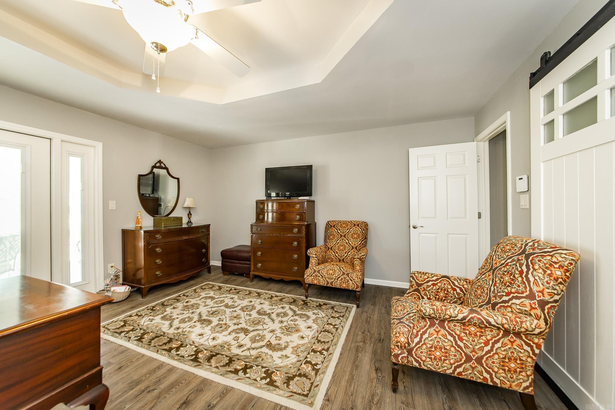 INDIAN HILLS - Residential