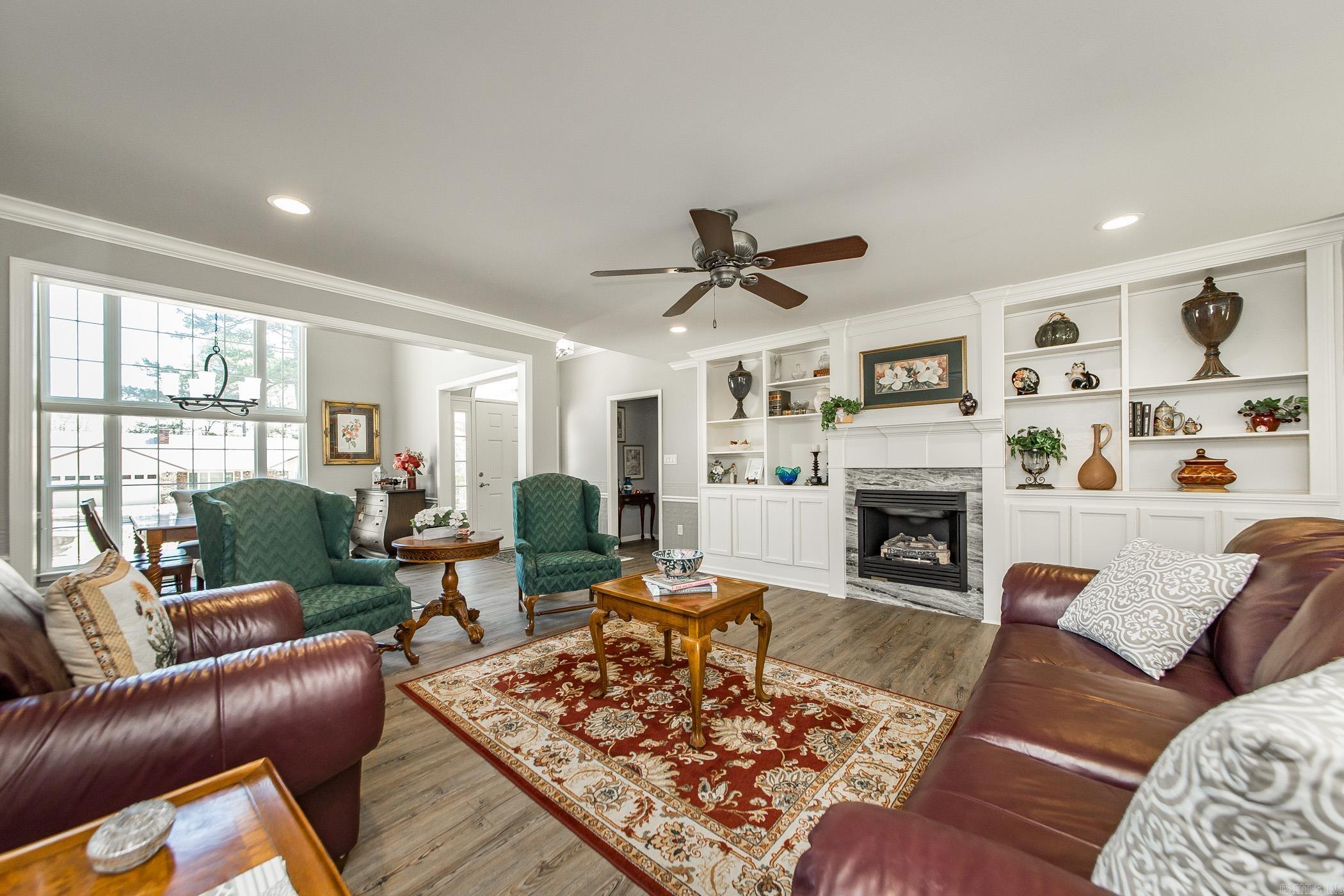 INDIAN HILLS - Residential