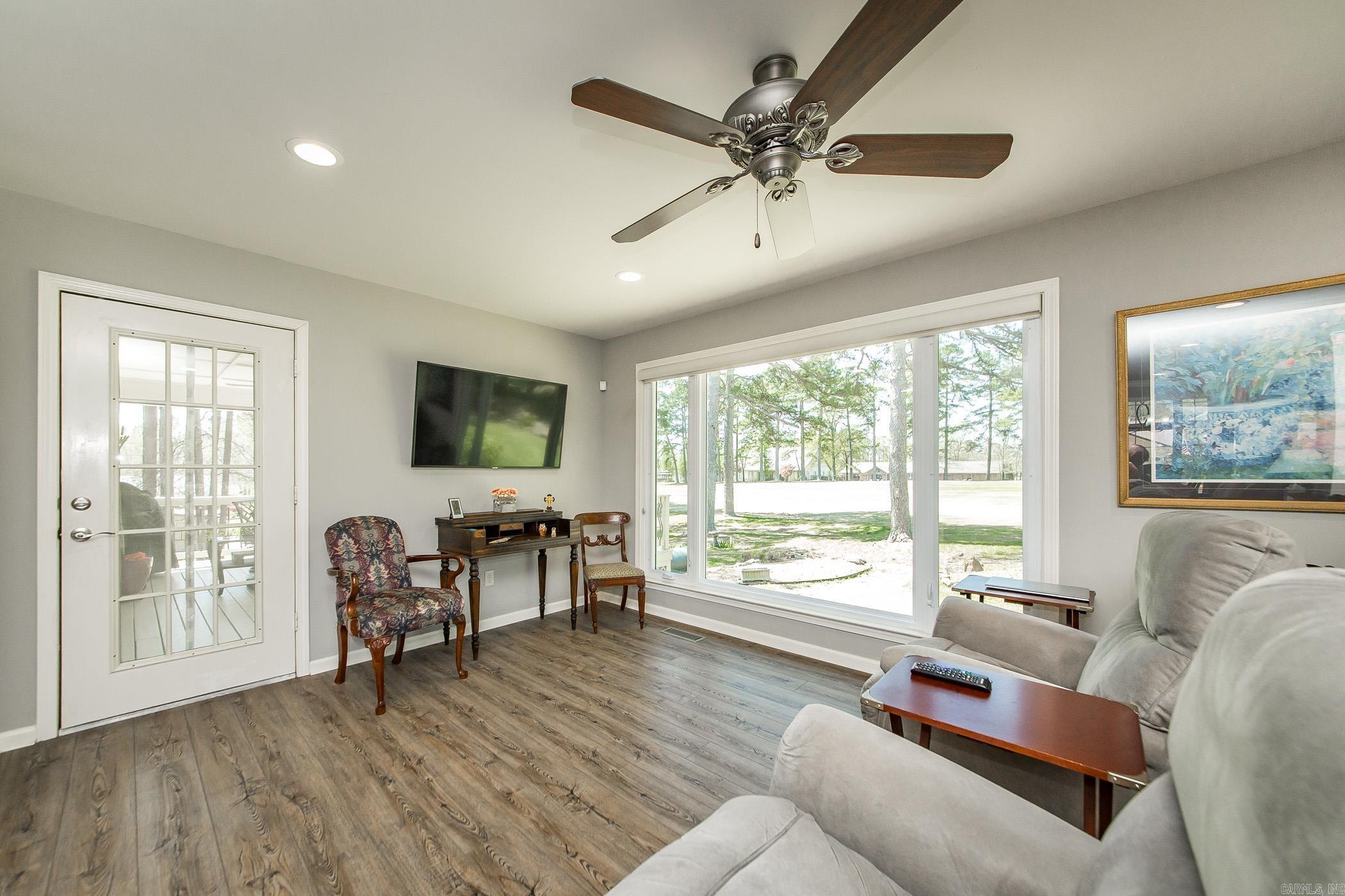 INDIAN HILLS - Residential