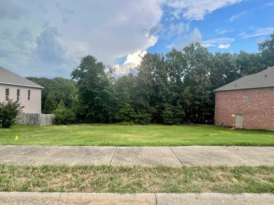 Chance to own one of the last lots in highly sought after Summerwood Addition!  Lot has all utilities, and would make a perfect walk out basement build. Front of property is cleared with trees in the back yard for privacy. Lot goes from street to street in the loop to give it a rare layout. Great area on a good sized lot in North Little Rock! Drive out to take a look and bring your house plans to build EXACTLY what you want!