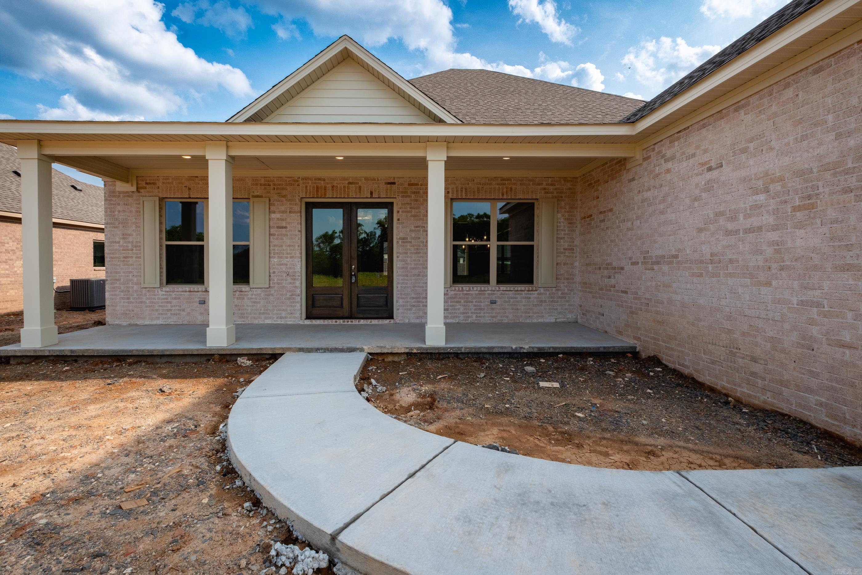 COUNTRY CLUB OF ARK THE - Residential