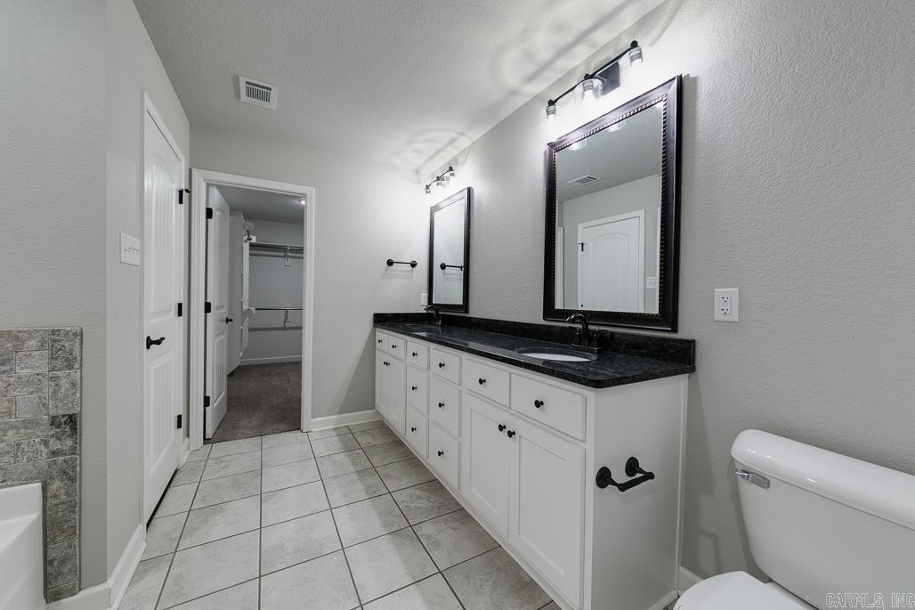 HERITAGE MEADOWS - Residential