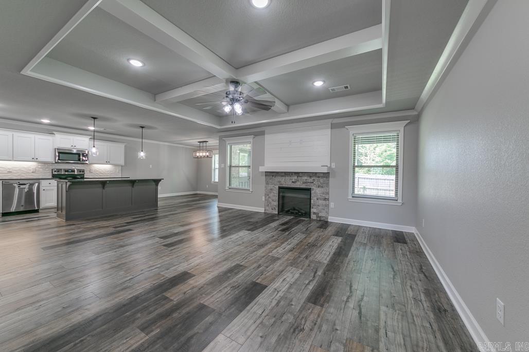 HERITAGE MEADOWS - Residential