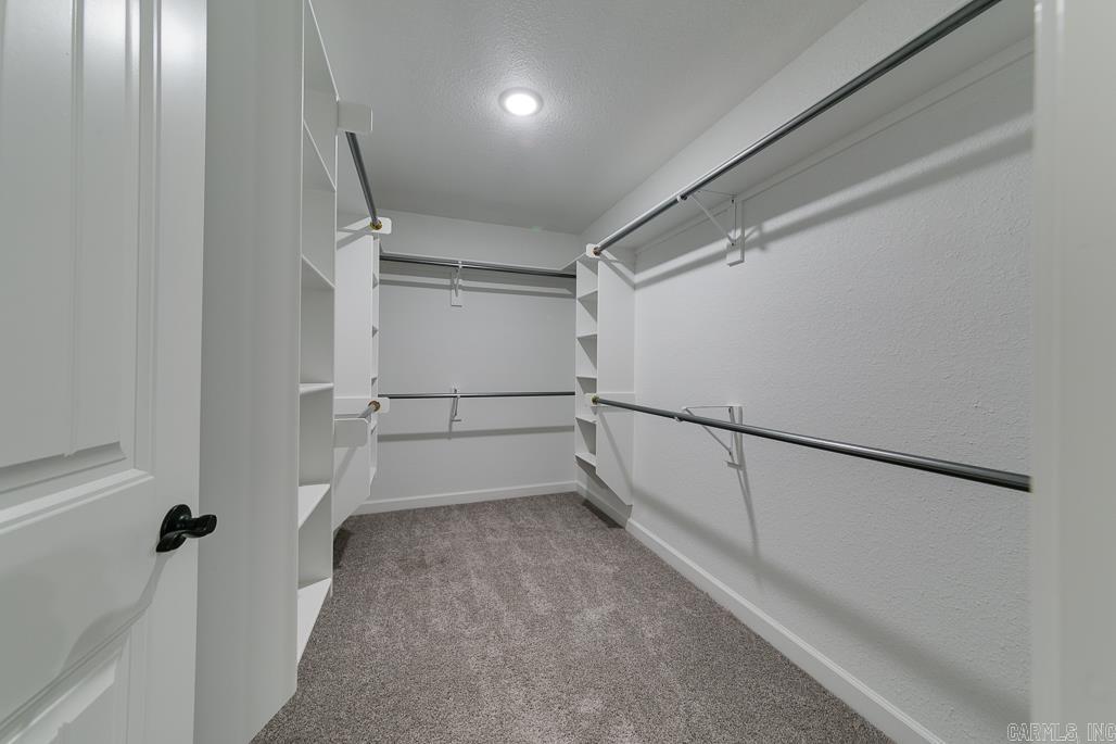 HERITAGE MEADOWS - Residential