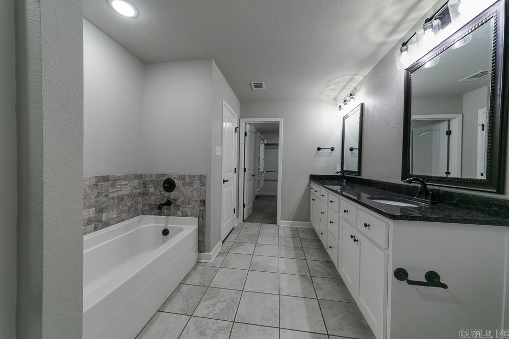 HERITAGE MEADOWS - Residential