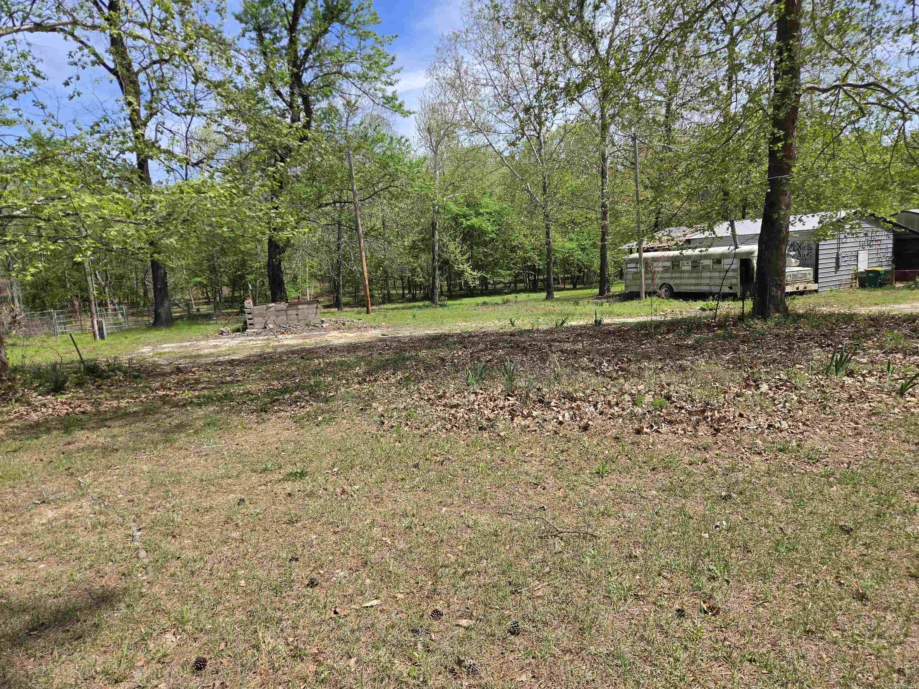 Metes & Bounds - Land