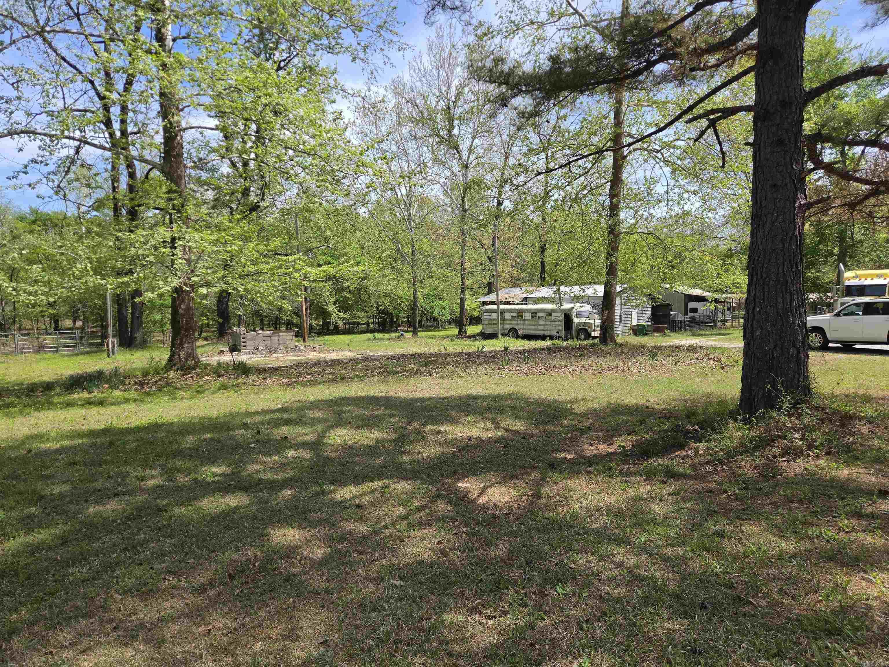 Metes & Bounds - Land