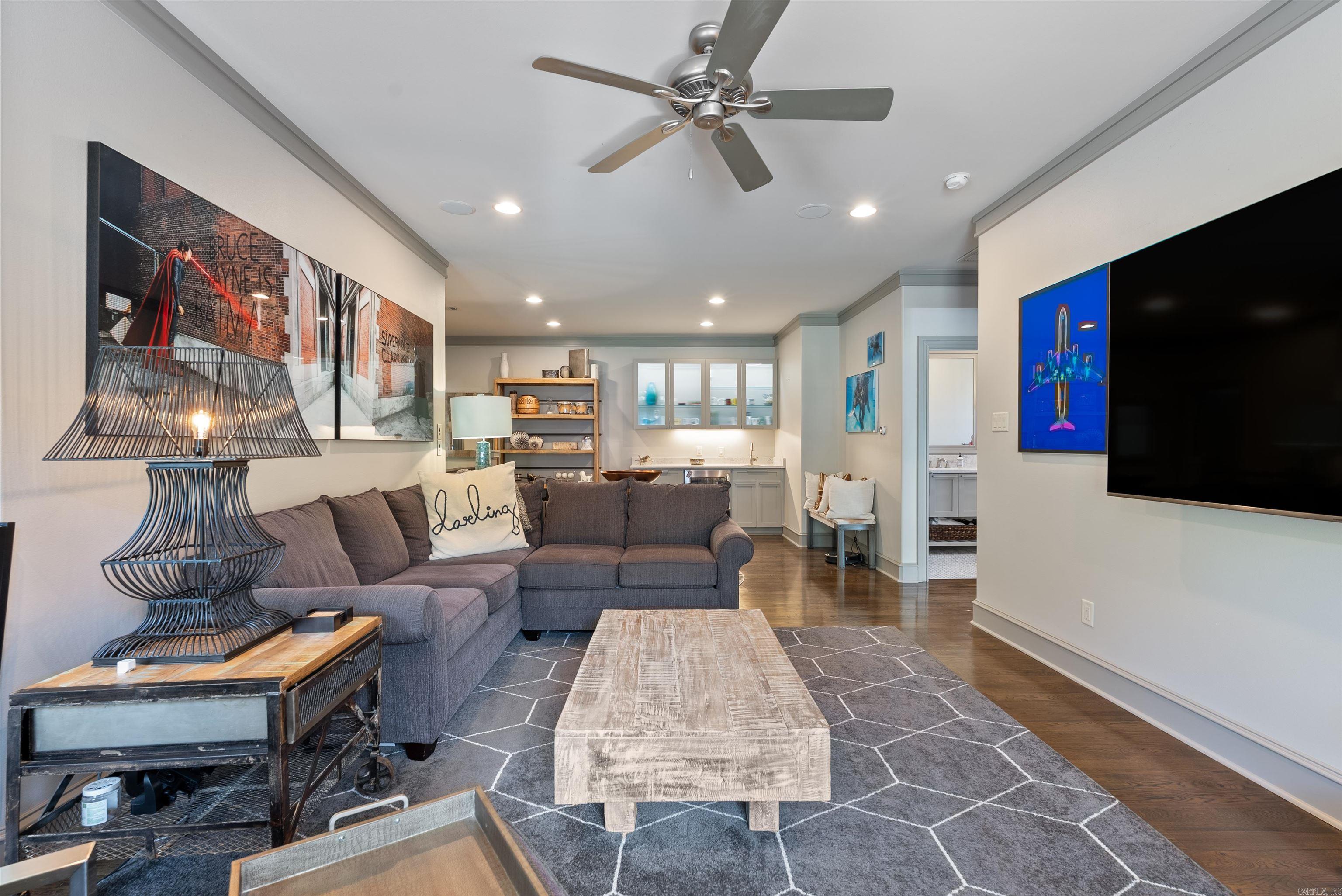 WOODLANDS EDGE - Residential