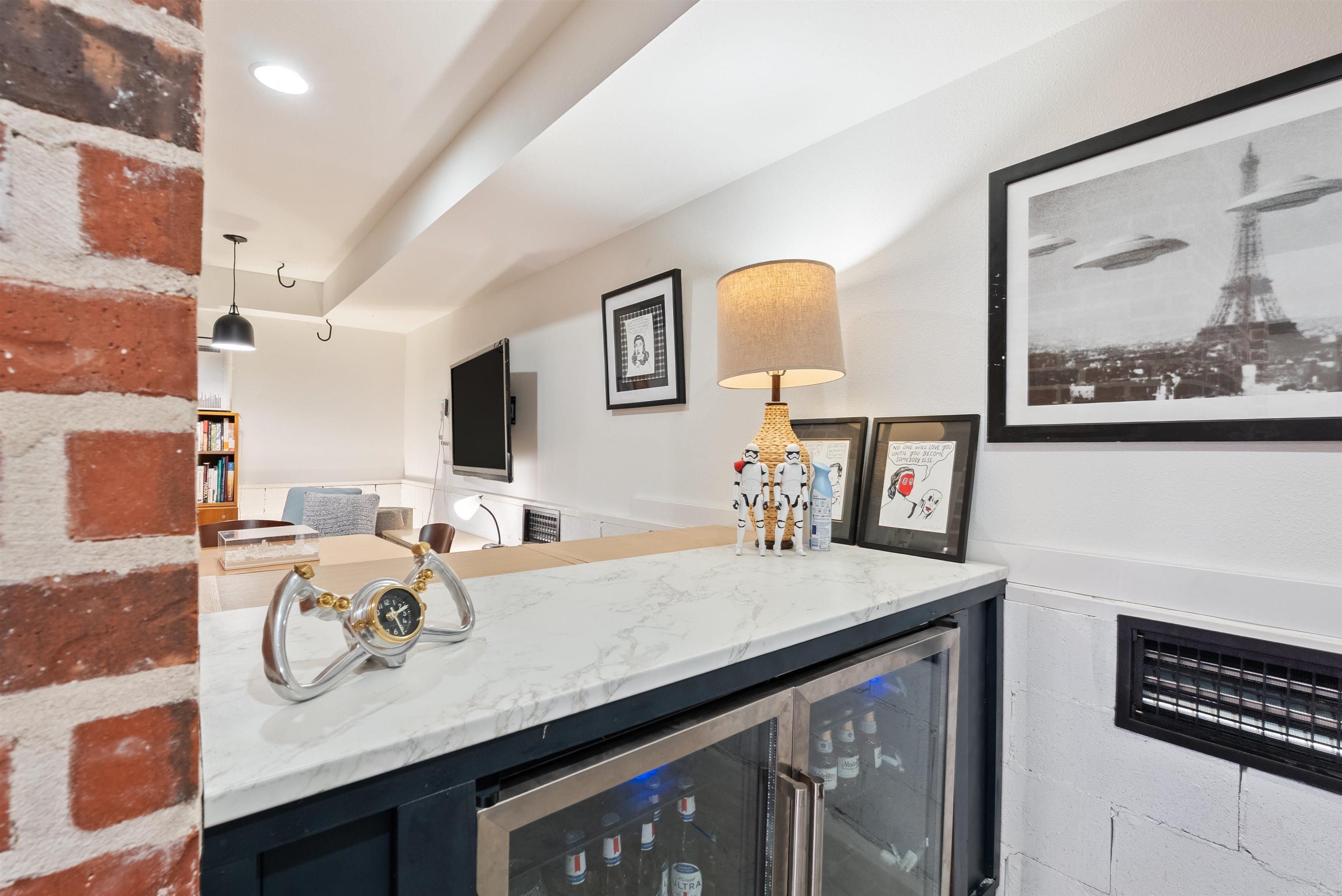 WOODLANDS EDGE - Residential
