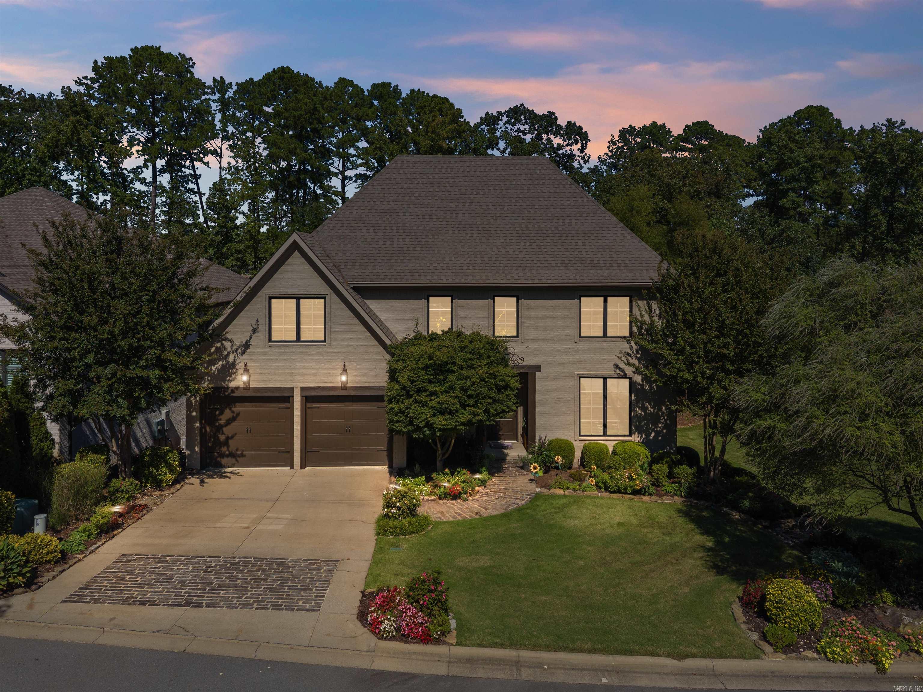 WOODLANDS EDGE - Residential