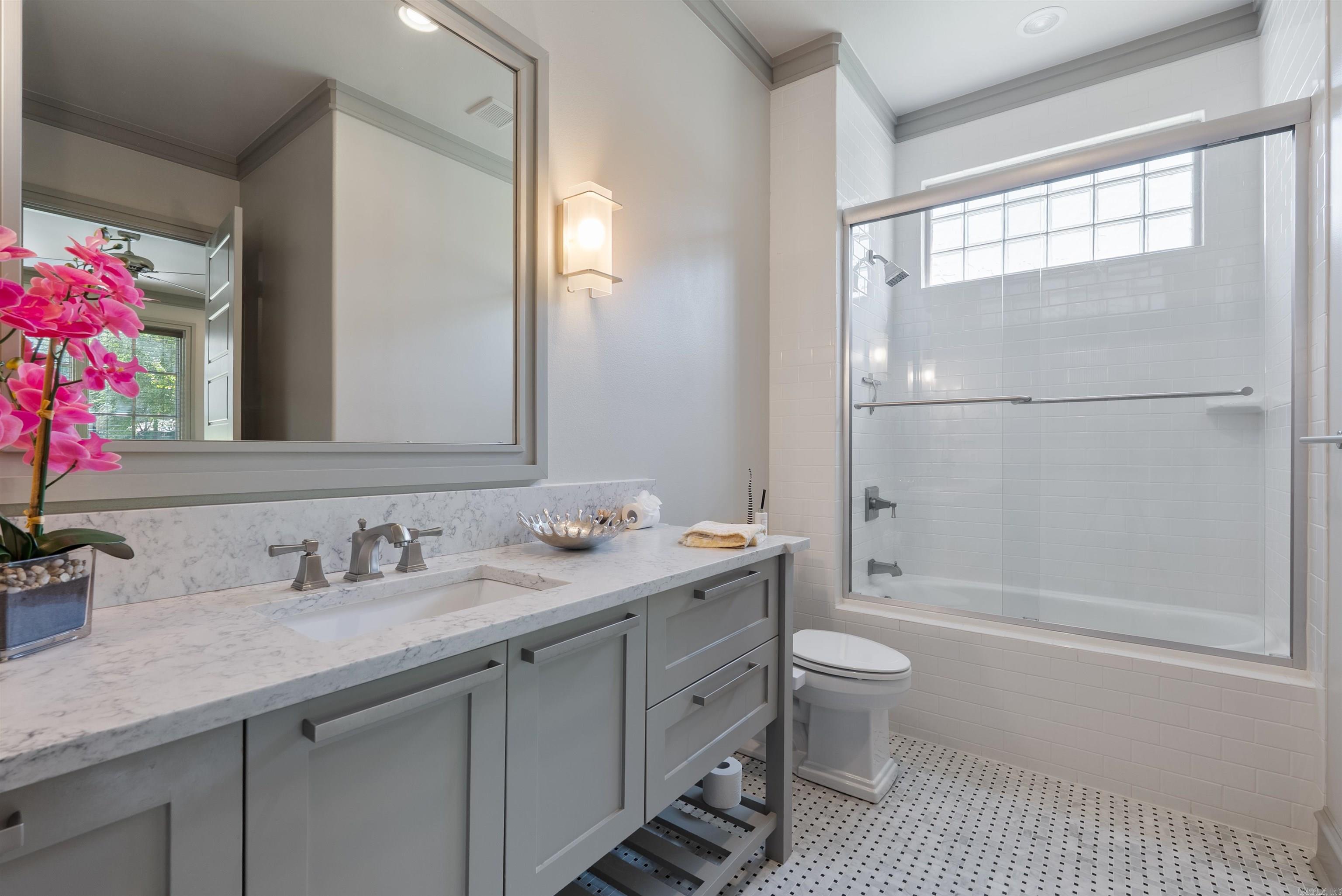 WOODLANDS EDGE - Residential