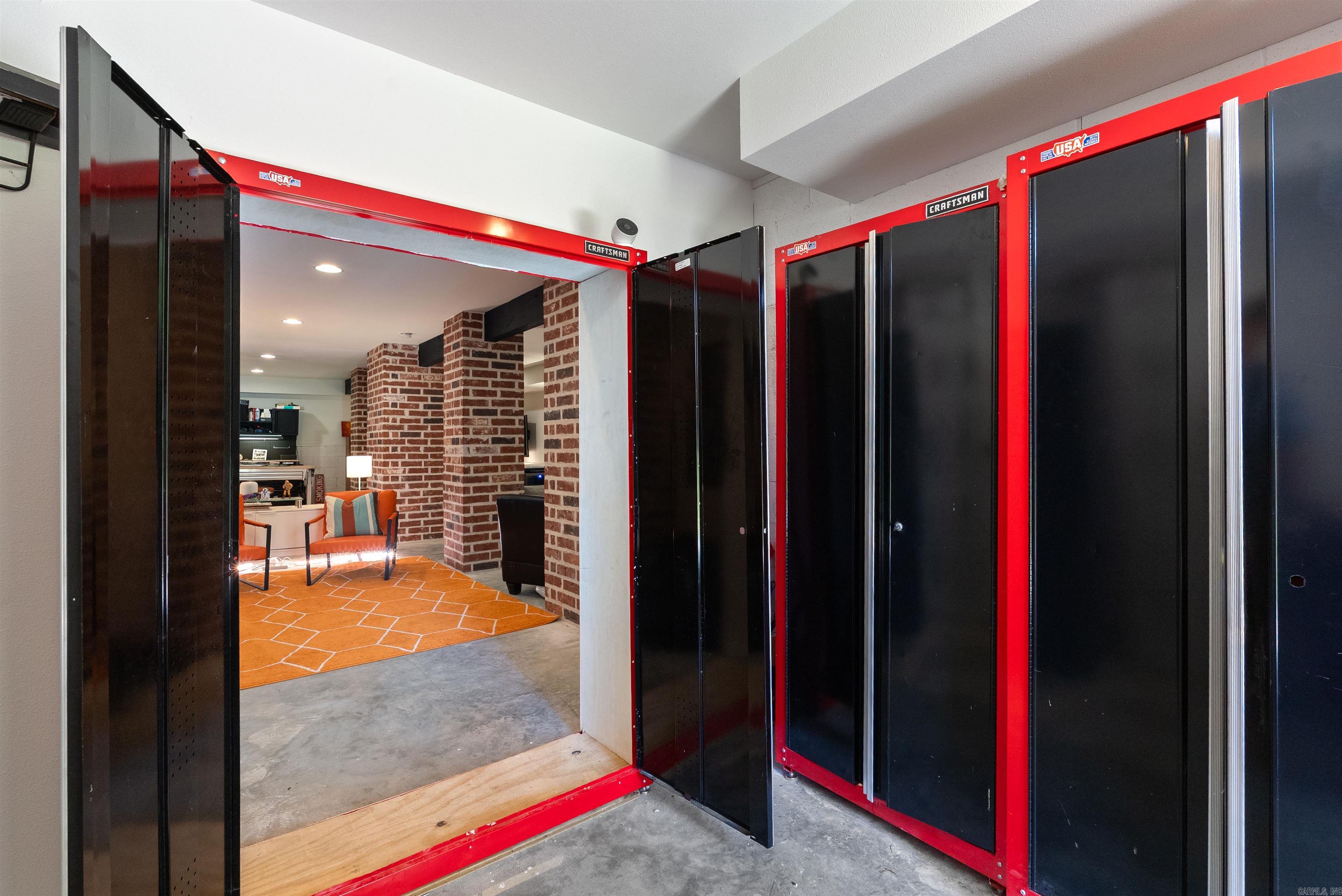 WOODLANDS EDGE - Residential