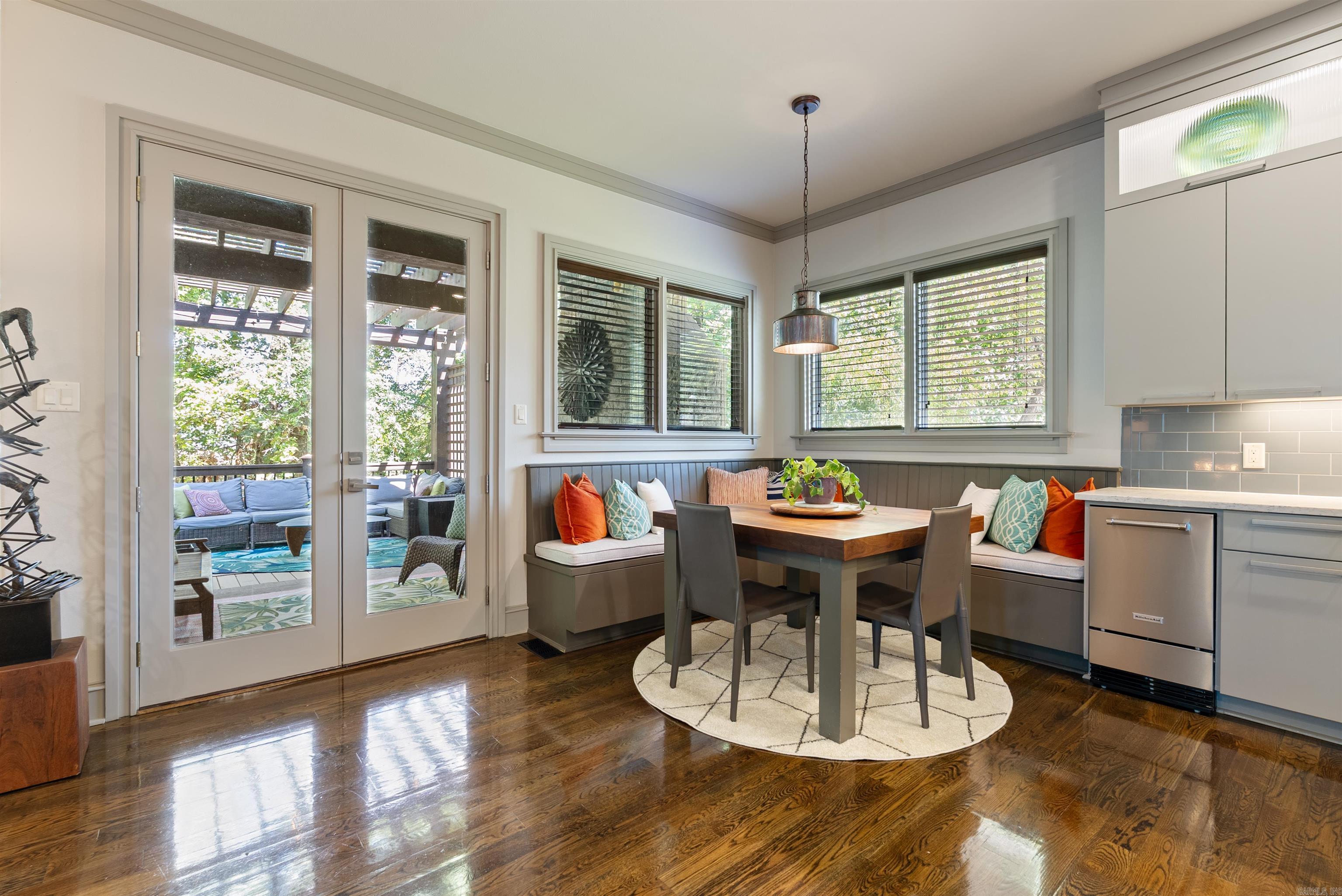 WOODLANDS EDGE - Residential